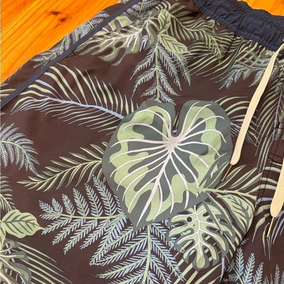 FAIR HARBOR Floral Palm Brown/Green Swim Trunks Board Shorts Men’s SIZE LRG - Picture 2 of 10